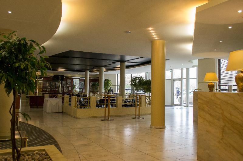 杜塞尔多夫/拉廷根瑞拉克萨酒店机场店 外观 照片